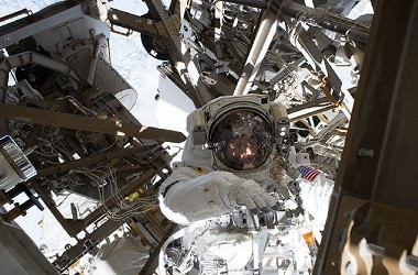 Trump Minta NASA Segera Kirim Astronot ke Mars