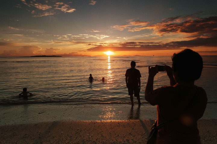 Reklamasi Kawasan Pantai Tembok Sorong Dimulai