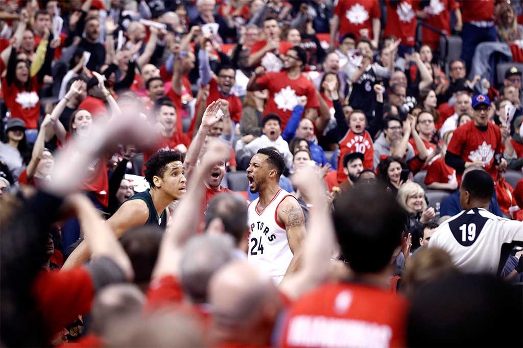 Raptors Tundukkan Bucks 118-93