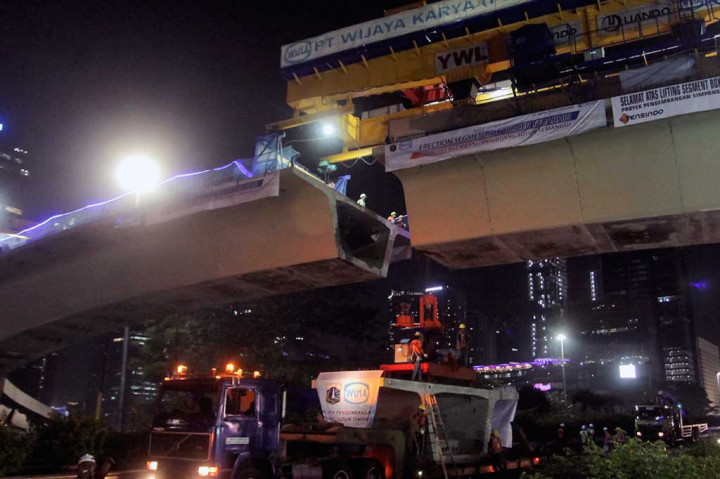 Simpang Susun Semanggi Terpasang Sempurna