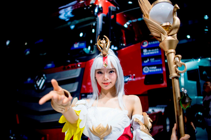 Kontradiksi Industri Otomotif Tiongkok