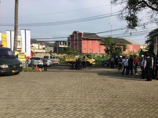 Dijadwalkan <i>Groundbreaking</i> Rusunami Diresmikan Presiden, Jalan Ciputat Tersendat