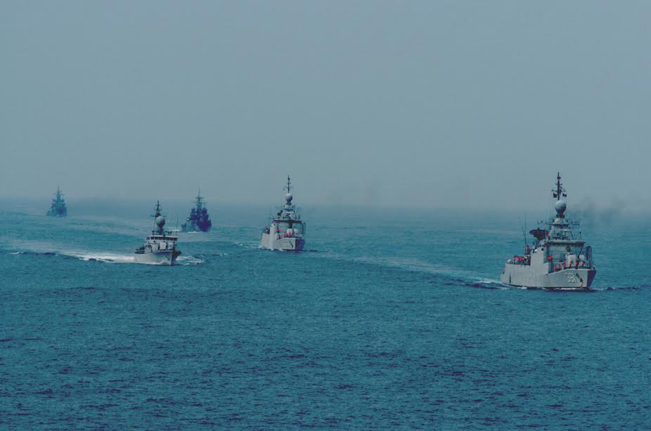 Sejumlah kapal perang (KRI) melakukan latihan perang di laut Natuna, Provinsi Kepri, mulai 25-30 April 2017.