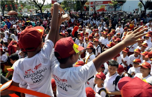 1.500 Anak Jalanan Jakarta Dapat Akta Kelahiran