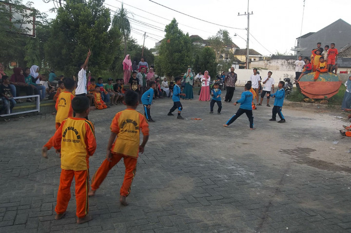 Menangkal Pengaruh Negatif <i>Gadget</i> pada Anak