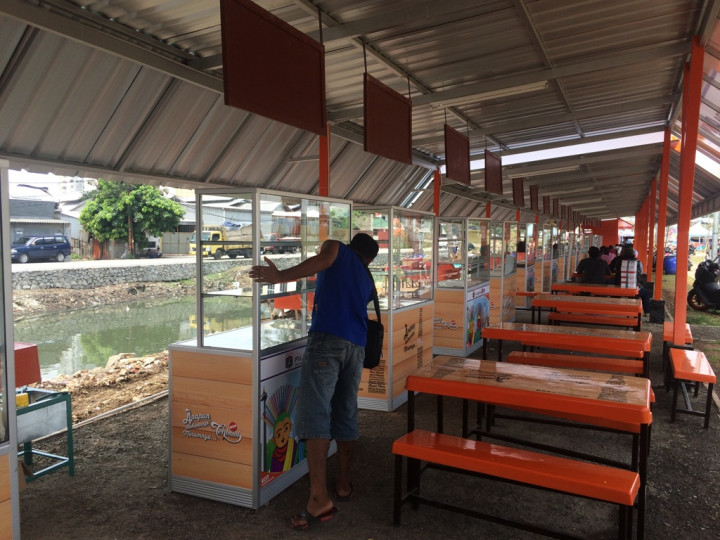 Pedagang Mulai Tempati Lapak di RPTRA Kalijodo