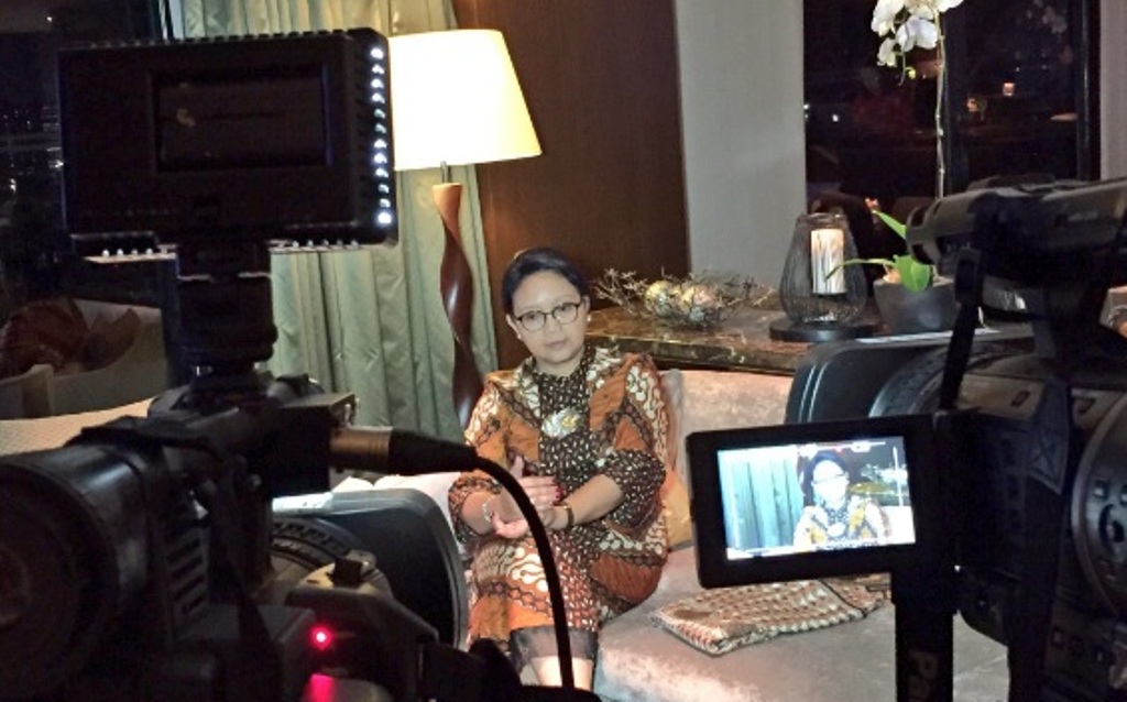 Menlu Retno Marsudi menjelaskan tentang bantuan pembangunan rumah sakit untuk warga etnis Rohingya (Foto: Dok.Kemenlu RI).