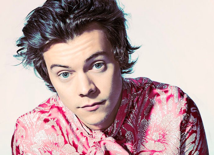 Promosikan Album Solo, Harry Styles Gelar Tur Dunia