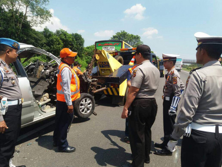 Penampakan Inova usai Sodok Luragung di Palikanci