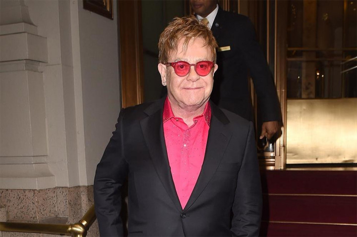 Terkena Infeksi Bakteri, Elton John Batal Manggung