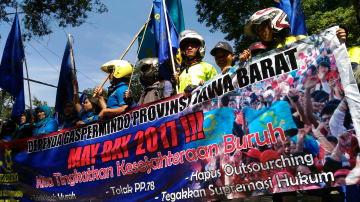 Buruh Bandung Tagih Janji Ridwan Kamil