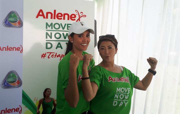 Intip Rahasia Sehat Titi Rajo Bintang & Indy Barends