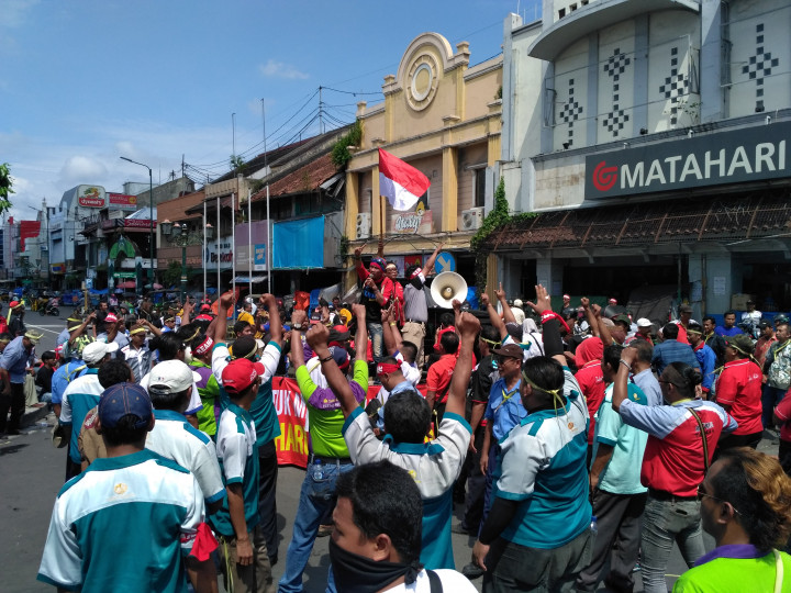 Ratusan Sopir Demo, Jalan Malioboro Ditutup