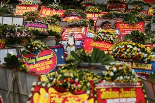 Sosiolog: Makna Karangan Bunga Mulai Bergeser