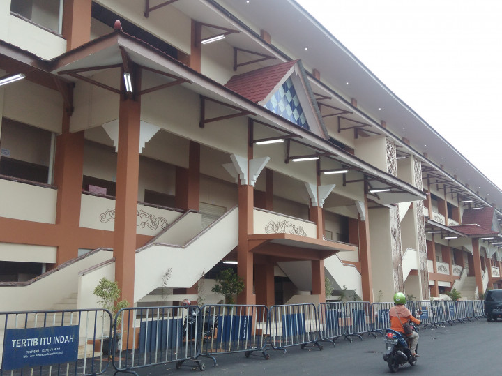 Penerapan e-Retribusi Pasar Klewer Mundur