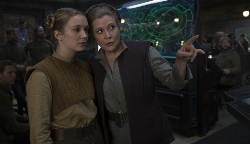 Billie Lourd dan Carrie Fisher dalam The Force Awakens (Foto: via wikipedia)