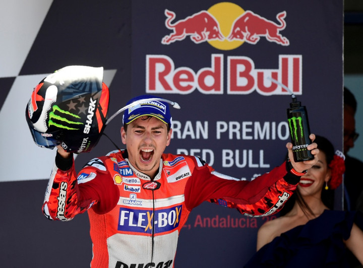 Finis di Urutan Ketiga, Lorenzo 'Semprot' Pengkritik