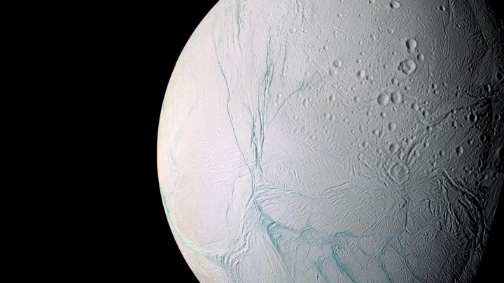 NASA Temukan Tanda Kehidupan di Bulan Saturnus