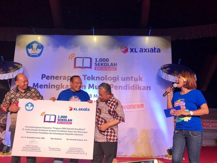 XL Bangun Program Sekolah 1.000 Broadband