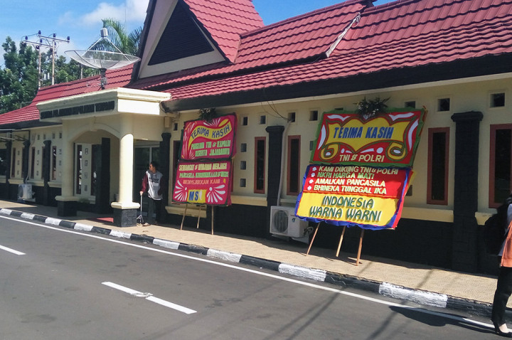 Wabah Karangan Bunga Sampai di Pontianak