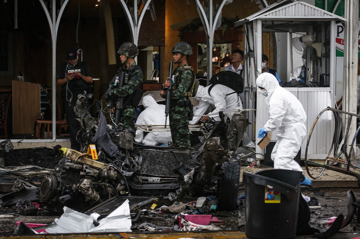 Bom Meledak di Depan Supermarket Thailand