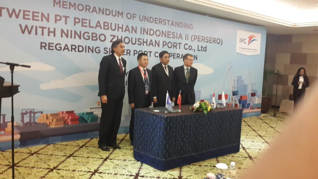 Pelindo II Teken MoU Sister Port dengan Pelabuhan di Tiongkok & Azerbaijan di Bali. Foto: MTVN/Yogi Bayu Aji