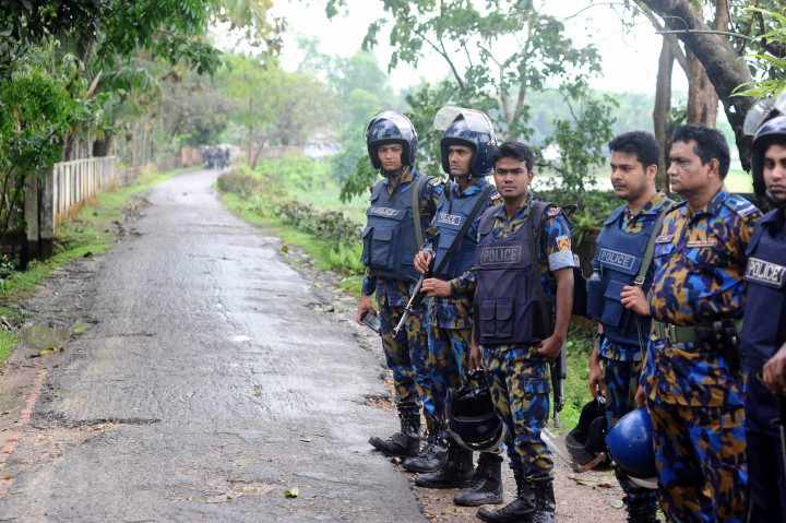 Polisi Bangladesh Gerebek Markas Teroris, Lima Militan Tewas