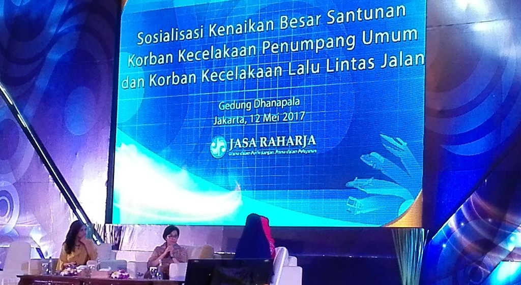 Menkeu Sri Mulyani (tengah). (FOTO: MTVN/Suci Sedya Utami)