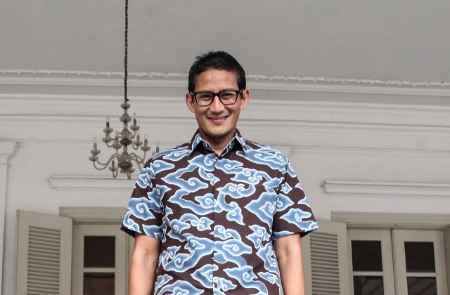 Sandi Minta Pendukung Ahok dan Anies Saling Menghormati