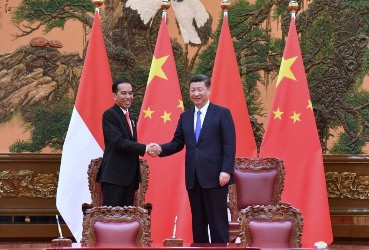 Jokowi Ajak Presiden Tiongkok Investasi Turunan CPO