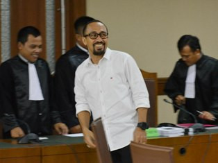 Andi Taufan Tiro Dijebloskan ke Lapas Sukamiskin