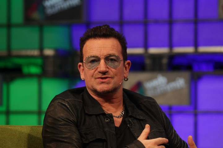Bono Larang Donald Trump Datang ke Konser U2