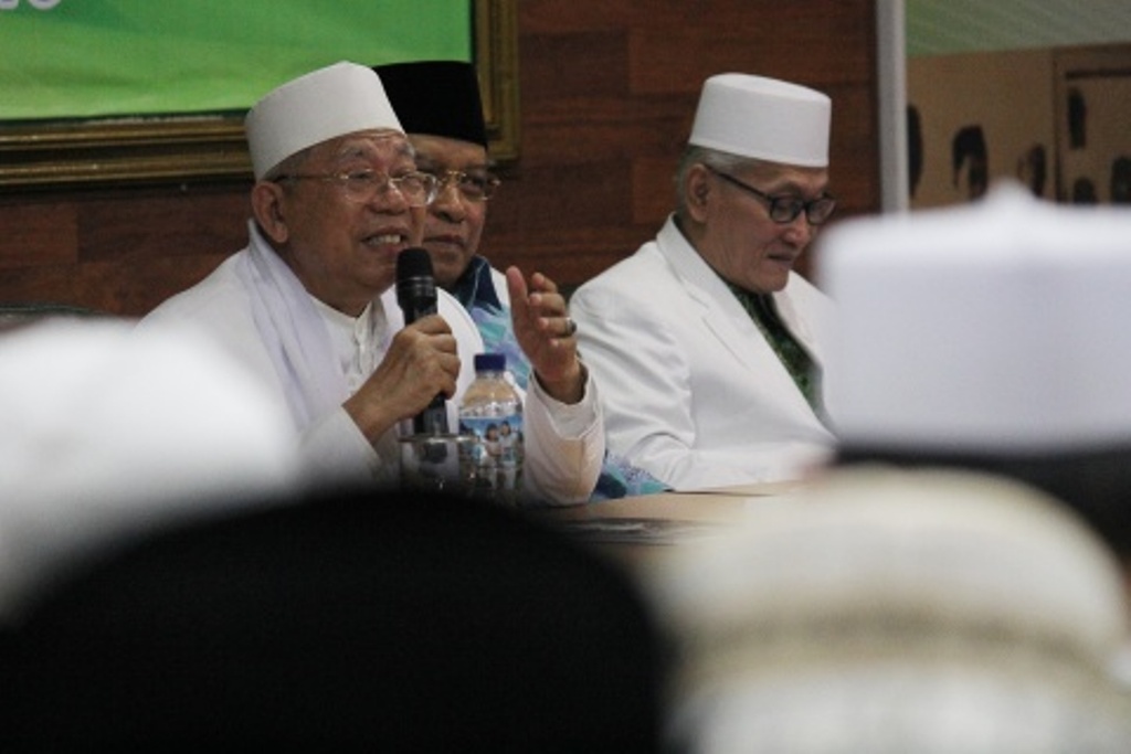 Ketua MUI K.H. Ma'ruf Amin (kiri). Foto: Antara/Moch. Asim.