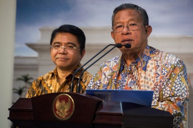 Menko Perekonomian Darmin Nasution (kanan)Antara/Widodo S. Jusuf.