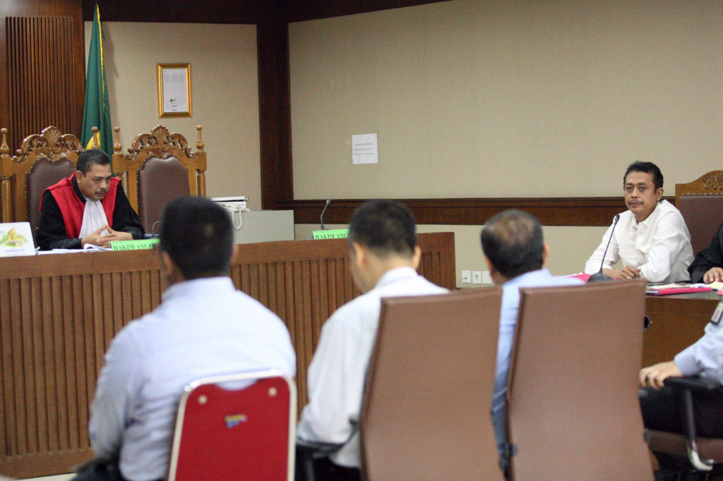  Terdakwa mantan Kasubdit Bukti Permulaan Direktorat Penegakan Hukum Ditjen Pajak Kemenkeu Handang Soekarno menjalani sidang kasus suap pajak, Rabu (10/5/2017). Foto: MI/Adam Dwi