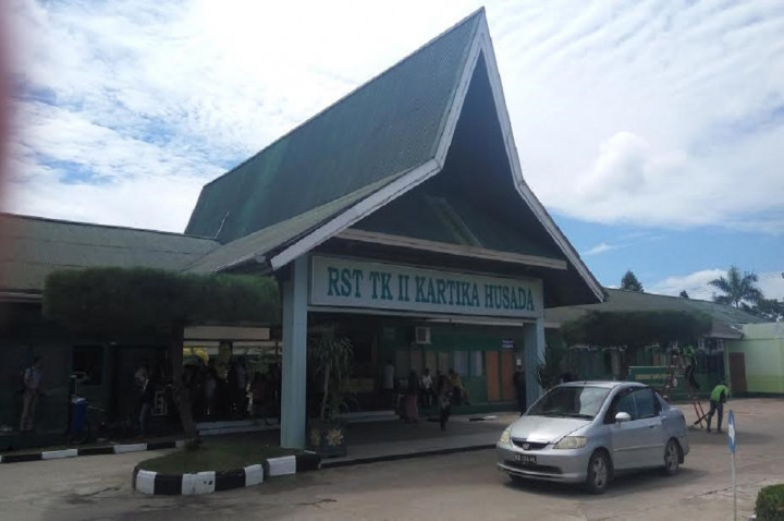 Empat Prajurit Korban Kecelakaan Geladi Bersih Dibawa ke Kalbar