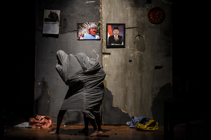 Pertunjukan Seni Teater PostHaste