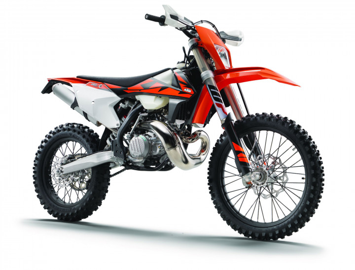 KTM EXC Series, Usung Mesin 2-Tak Berteknologi Injeksi