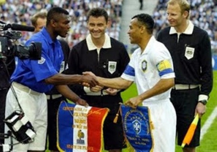 2004: Peringati HUT ke-100, FIFA Gelar Laga Ulangan Final Piala Dunia 1998