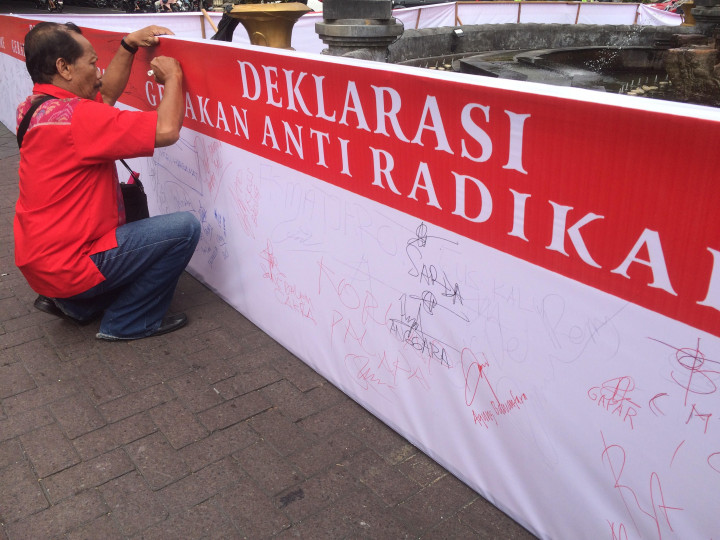 Warga Bali Tandatangani Deklarasi Gerakan Anti Radikalisme