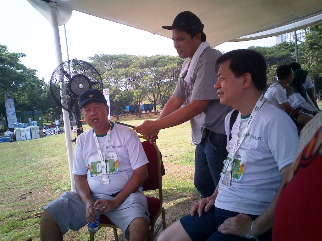 Presiden Direktur Marein Robby Loho (kiri) bersama dengan Direktur Keuangan Marein Yanto J Wibisono (kanan) di sela-sela Marein We Can Run 2017. (Foto: MTVN/Angga Bratadharma)