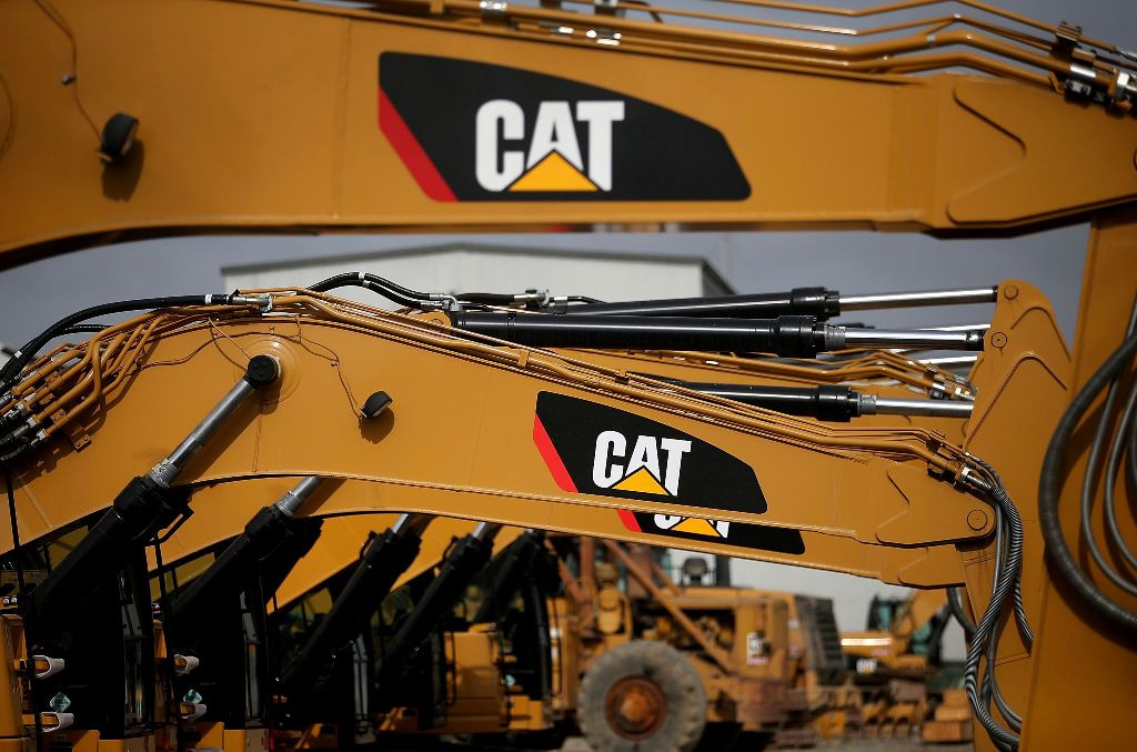 PT Caterpillar Indonesia Batam akan menambah investasinya. (FOTO: AFP)