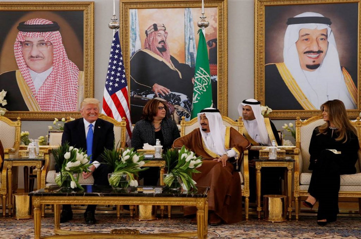 Trump akan Dorong Negara-Negara Arab untuk Perangi Terorisme