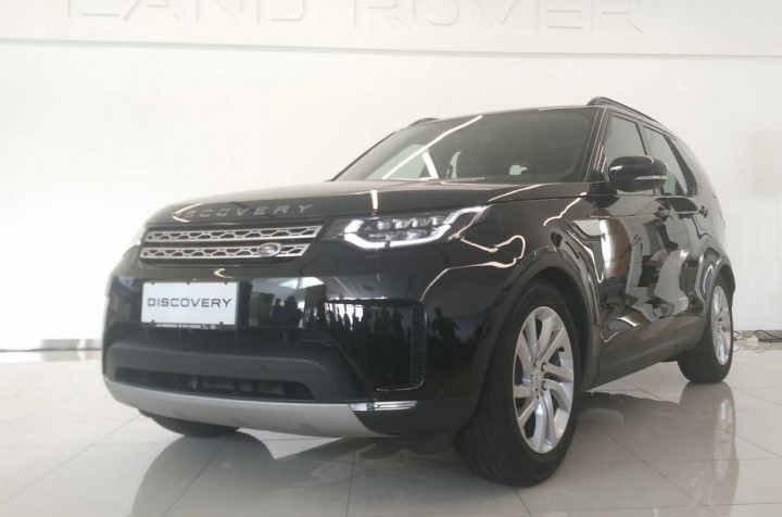 Land Rover All New Discovery Mengaspal, Harga Rp2,3 Milliar