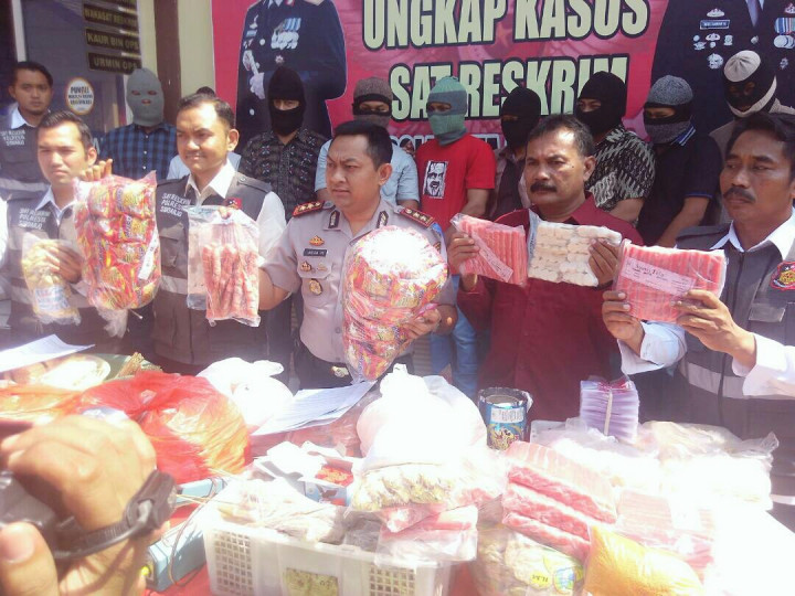 Raup Puluhan Juta dari Penganan Berbahan Limbah