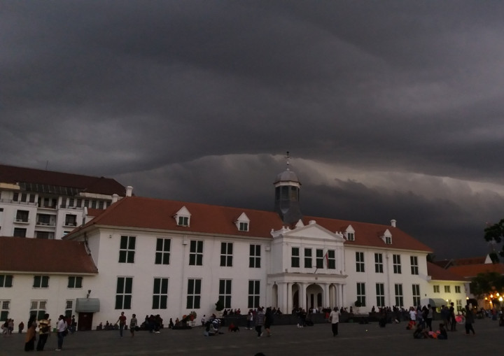 Kota Tua 'Disterilkan' Jelang Kunjungan Raja-Ratu Swedia