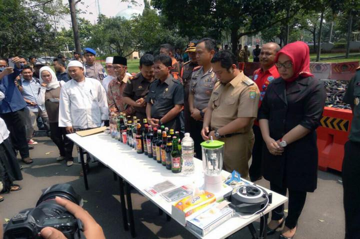 15.254 Botol Miras Dimusnahkan di Tangerang