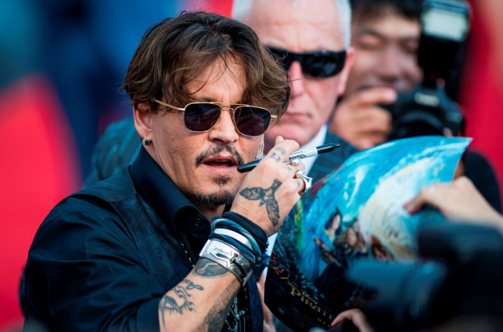 8 Buku Bacaan Favorit Johnny Depp