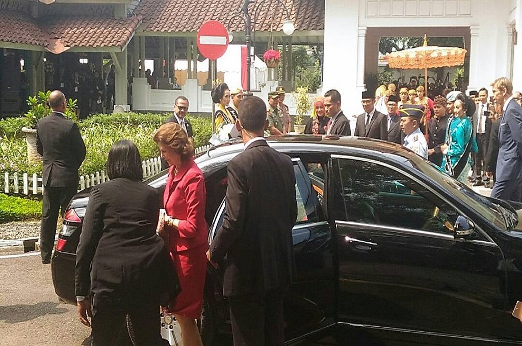 Emil dan istri menyambut kedatangan Raja dan Ratu Swedia di Pendopo Kota Bandung, MTVN - Roni
