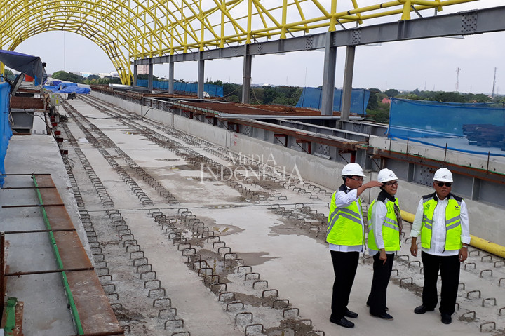 Tiga Menteri Tinjau Proyek LRT Palembang